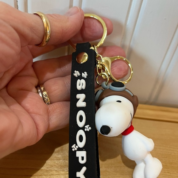 Snoopy Key Chain/Charm - Picture 7 of 7